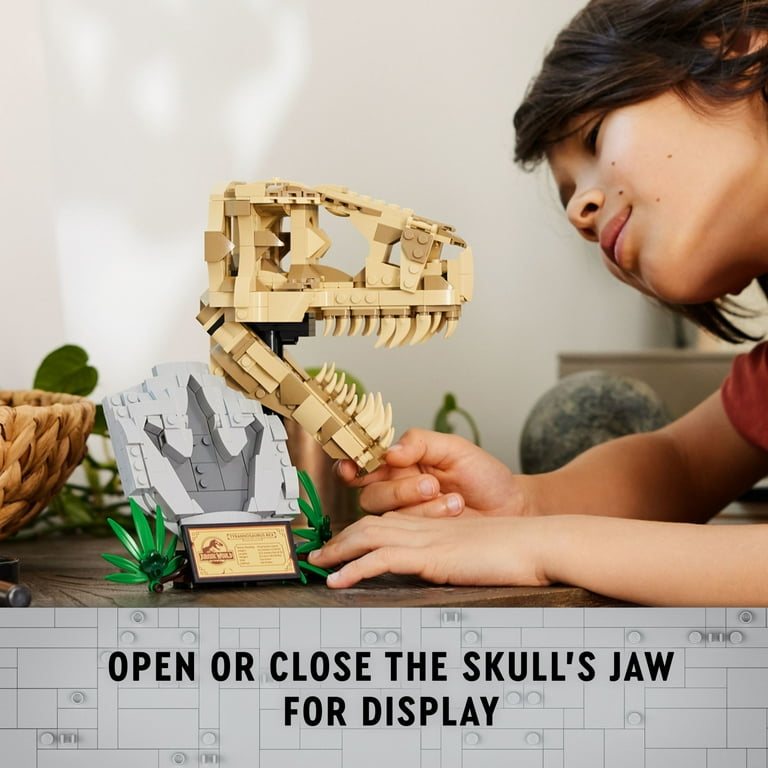 LEGO Jurassic World Dinosaur Fossils: T. rex Skull, Dino Toy