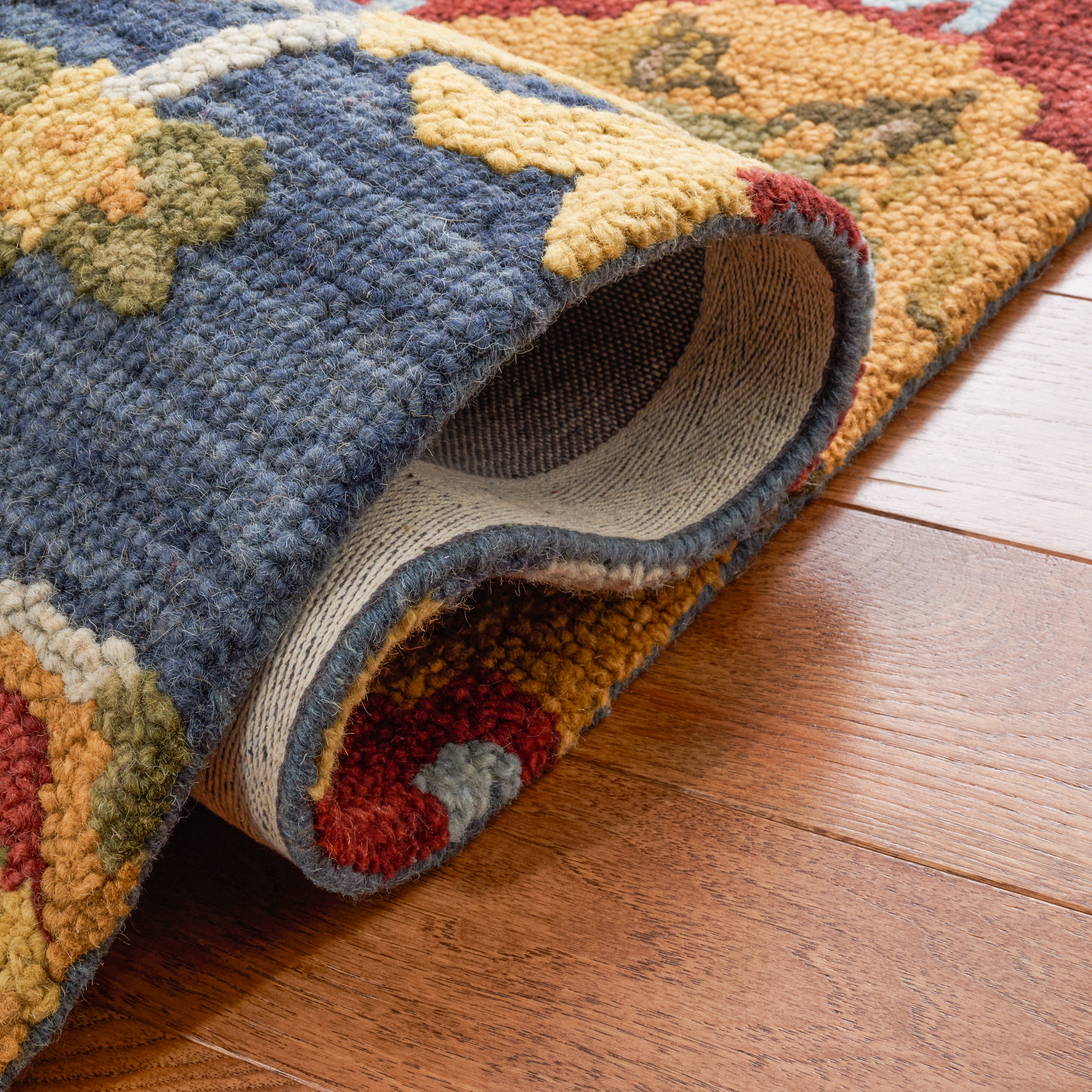 SAFAVIEH Blossom Danny Floral Wool Area Rug, Navy/Multi, 8' x 8' Square