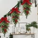 thumbnail image 5 of Hogar y cocina, Decoración del hogar, Colgante de decoración navideña de 45 cm/17,72 pulgadas con forma de gota de agua invertida para árbol de Navidad, guirnalda de ratán con bayas rojas flocadas par, 5 of 9