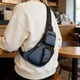 thumbnail image 5 of Bolsa de pecho de nailon impermeable para hombre mujer unisex, bolsa cruzada con correa ajustable, bolsa de hombro antirrobo para viajes, desplazamientos, deportes, estilo urbano, 5 of 6