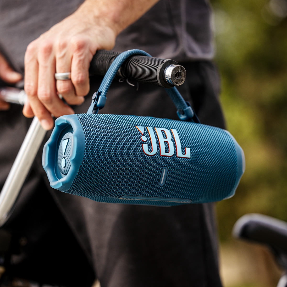 JBL Charge 6 Waterproof Portable Speaker Bundle with gSport Silicone Sleeve (Blue)