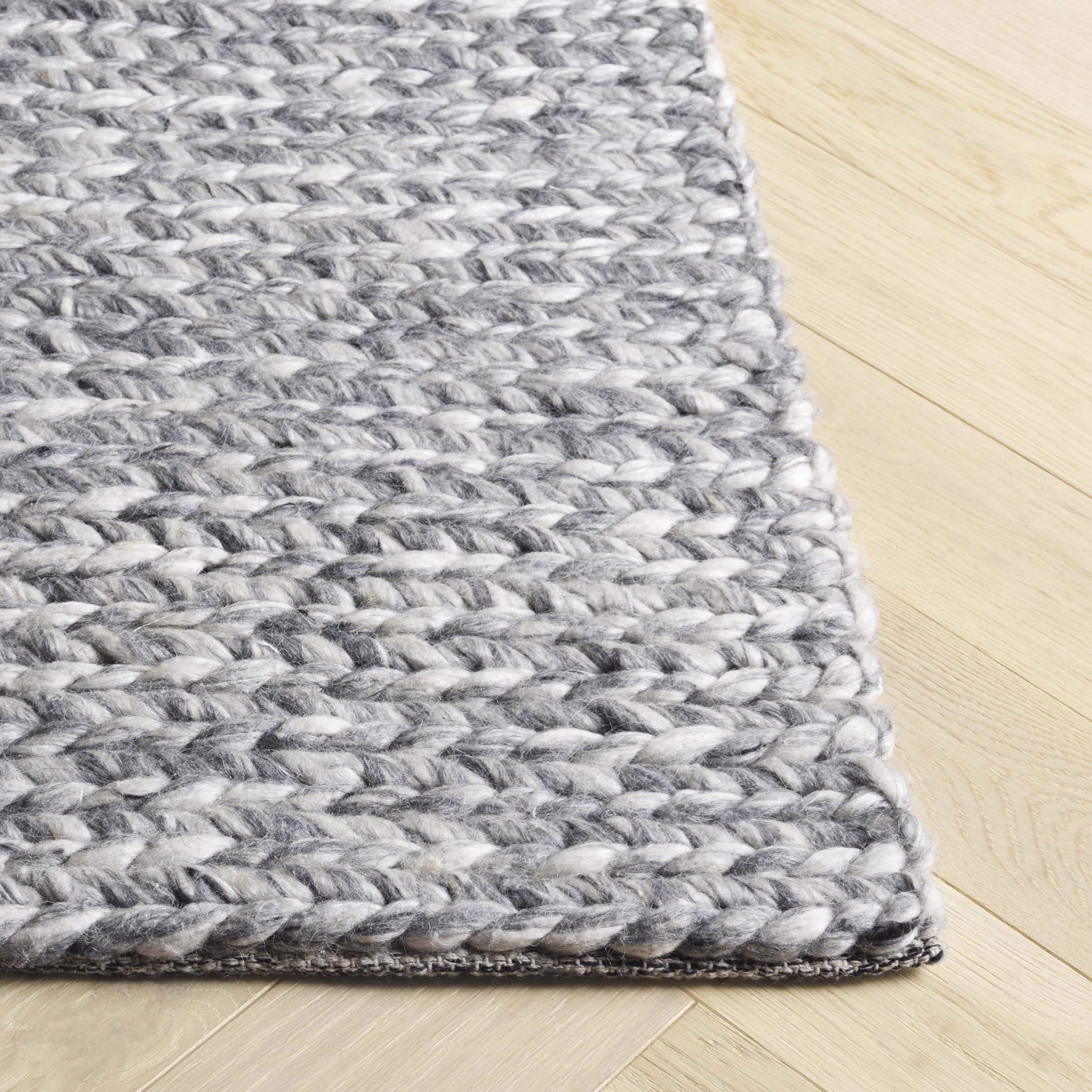 SAFAVIEH Natura Bedinn Distressed Runner Rug, Gray/Ivory, 2'3" x 8'
