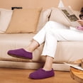 thumbnail image 2 of Pantuflas HomeTop para Mujer con Espuma de Memoria y Pelaje Rizado Púrpura, 2 of 6