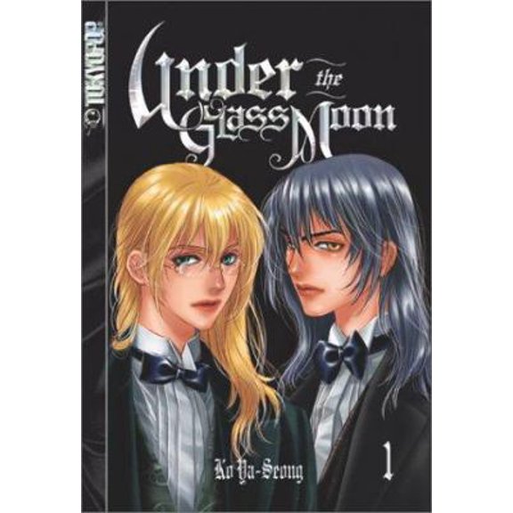 Pre-Owned Under the Glass Moon, Vol. 1 (Paperback) 1591822408 9781591822400
