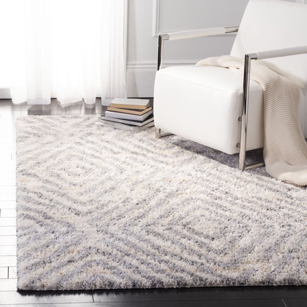 SAFAVIEH Berber Ellie Geometric Diamonds Shag Area Rug, Cream/Grey, 5
