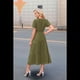 thumbnail image 3 of Vestido de Larga con Cuello en V, Plisado y Mangas Abullonadas, Verde , Talla M, 3 of 4