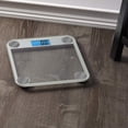 thumbnail image 5 of Báscula digital de baño Eat Smart, de alta precisión para medir el peso corporal, capacidad de 200 kg, plataforma de vidrio grande y resistente, tecnología Step On, color plateado, 5 of 5