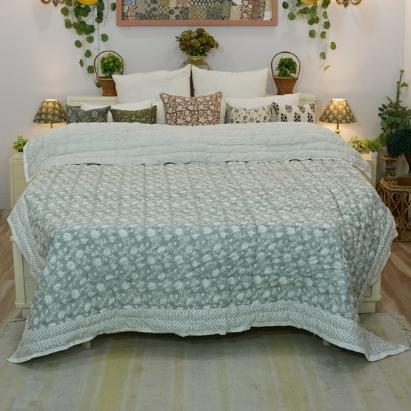 Handmade quilt, block printed floral quilt, boho decorative winter quilt, Indian bedding quilt, throw and blanket for room