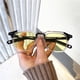 thumbnail image 3 of Gafas de sol de moda Gafas de sol estilo Gafas de sol de verano para la playa Gafas de sol de moda resistentes a los rayos UV, 3 of 5
