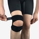 thumbnail image 3 of par de rodilleras con correa de soporte de neopreno ajustable doble, talla única, ideal para aliviar el dolor de rodilla y la artritis, para correr, saltar y recuperarse de lesiones de tenis, 3 of 5
