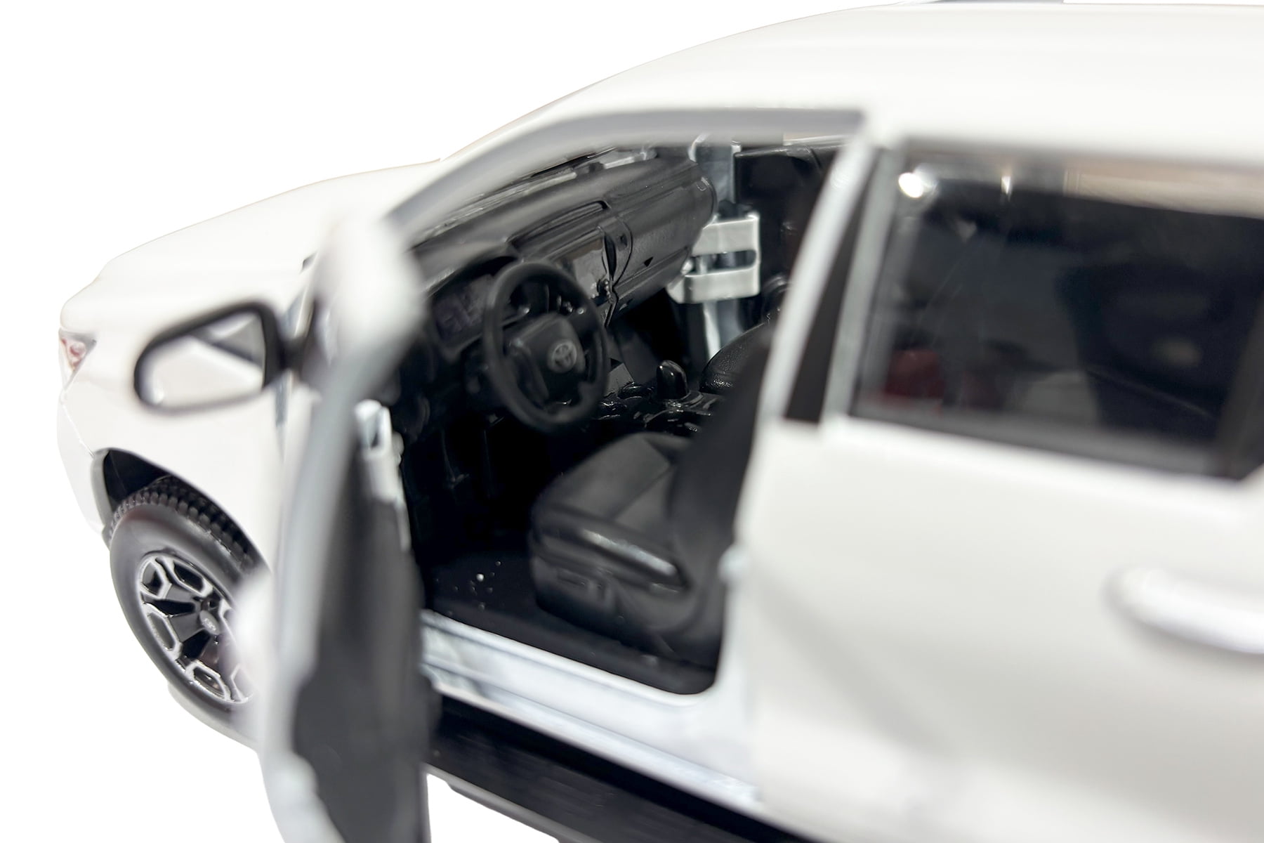 Toyota Hilux Double Cab Pickup Truck, White - Showcasts 37920 - 1/27 Scale Diecast Model Car