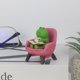 thumbnail image 4 of Figura decorativa en miniatura de rana Refintural para escritorio, 4 of 6