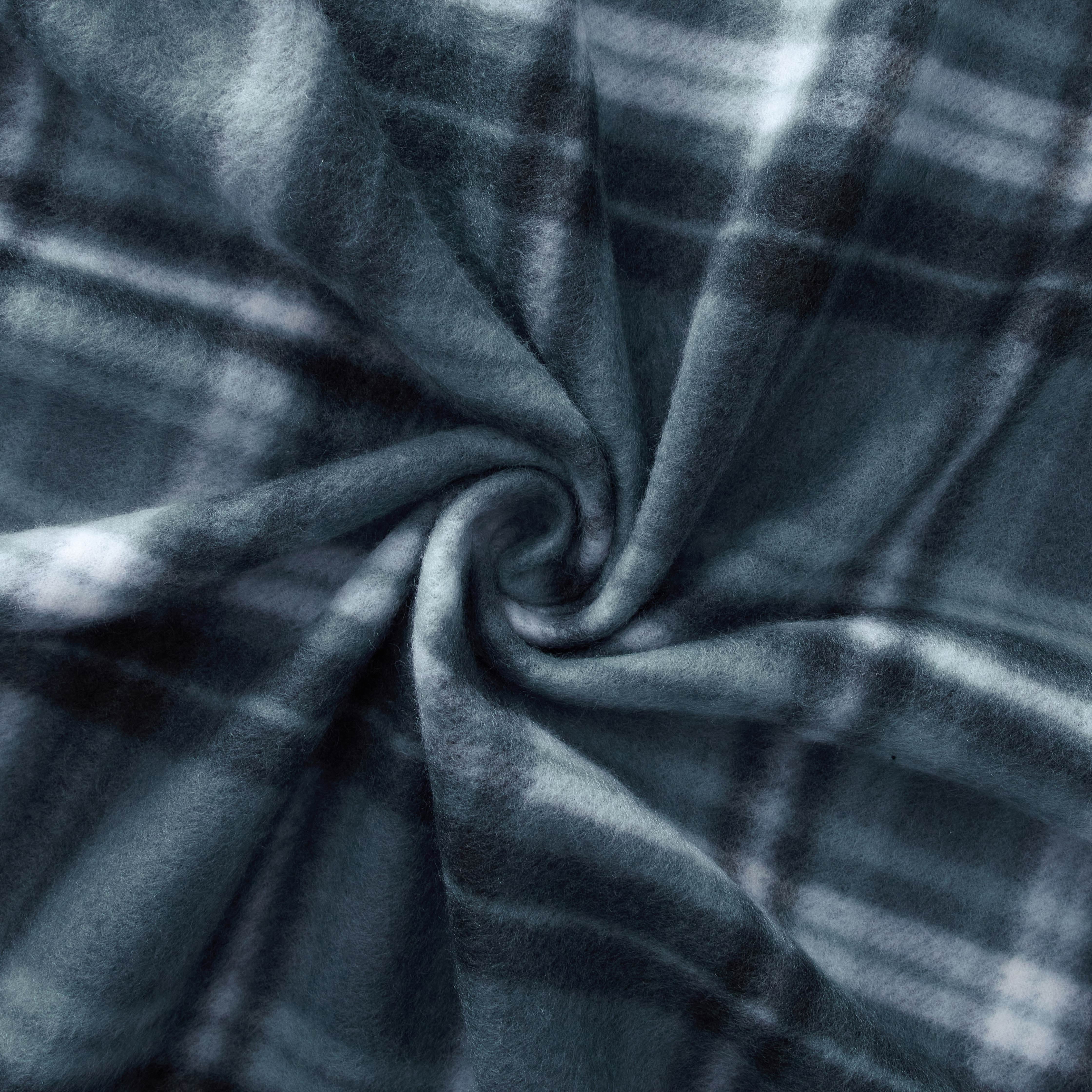 Mainstays Blue Plaid Cozy Fleece Throw Blanket, 50" x 60"
