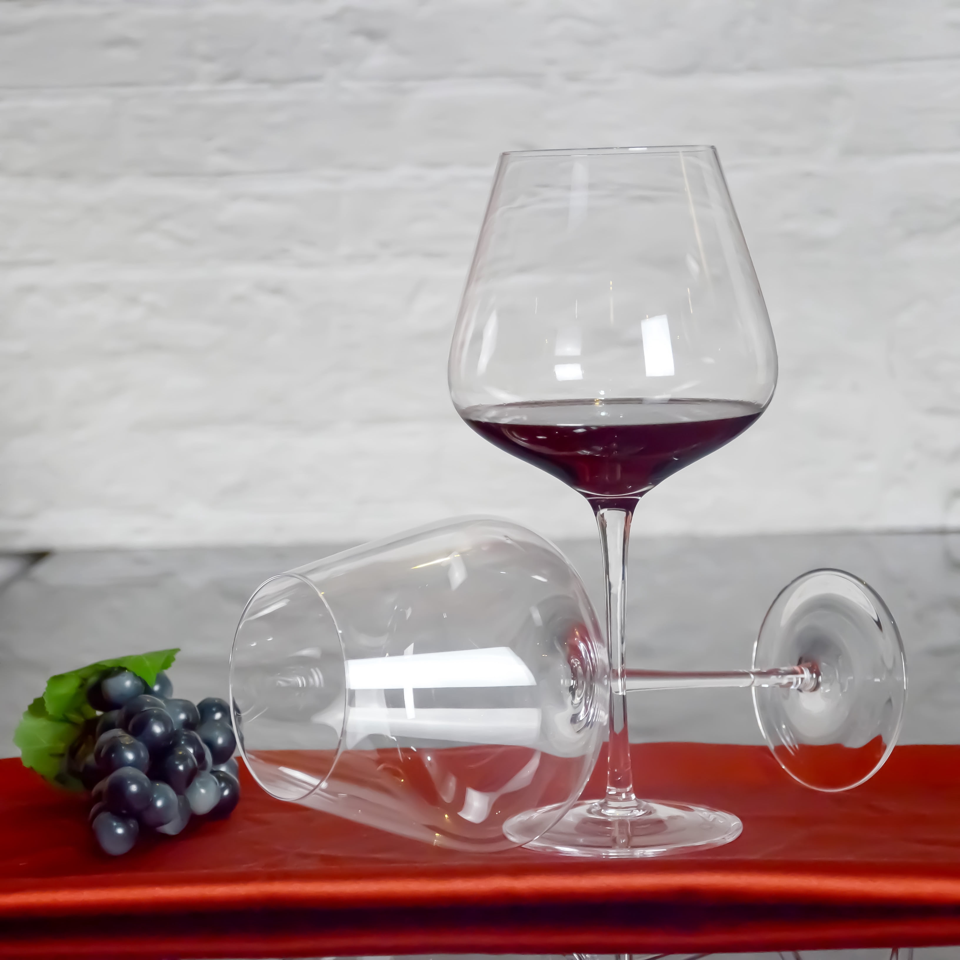 Large Wine Glasses 23 Oz set of 2, Crystal Lead-Free Long Stem Burgundy Red or White Wine Large Bowl Glass, Shatter Resistant, Perfect Gifts For Christmas Anniversary Birthday Dishwasher Safe