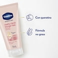 thumbnail image 3 of Crema de manos Vaseline con queratina, paquete de 2, 200 ml, 3 of 4