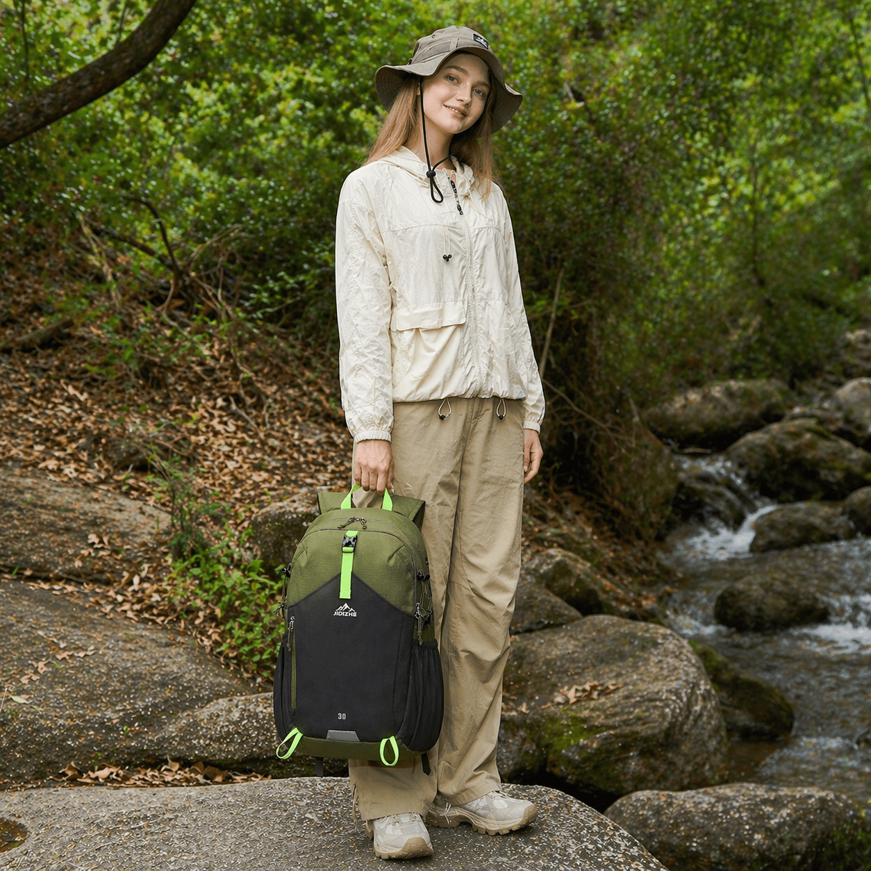 JIDIZHE 30L Polar Explorer Hiking Backpack, Lightweight Water-Resistant Outdoor Travel Backpack for Men & Women, Green