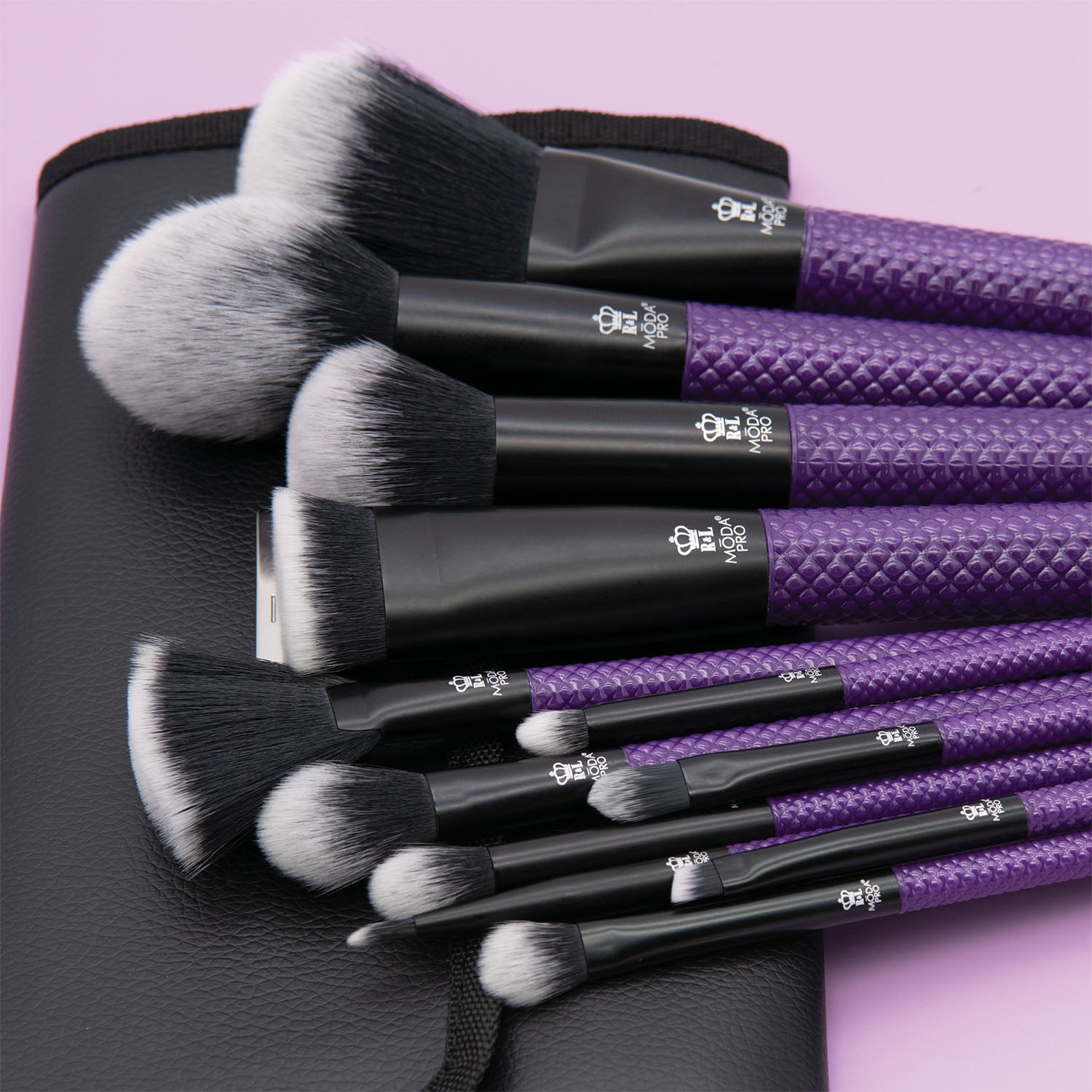 Pro Brush Set of 9 Brushes – Larina Makeup