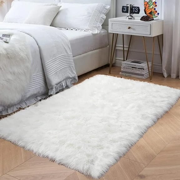 iLieber Sheepskin Soft Fluffy Fur 3x4 White Area Rug, Fuzzy Rug Washable Faux Fur Rug for Living Room Nursery Playroom Rectangle