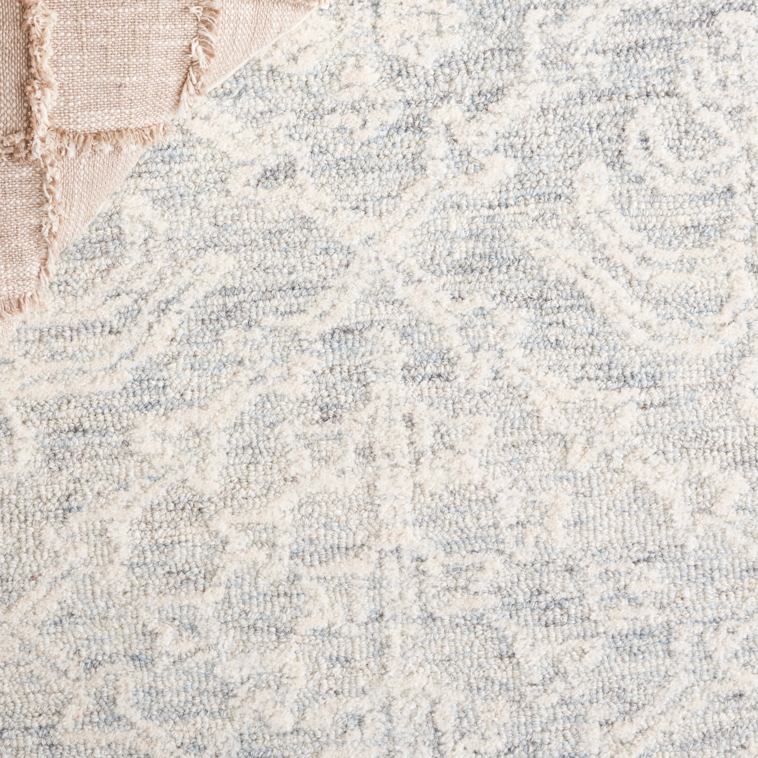 SAFAVIEH Ebony Aidan Geometric Area Rug, Ivory/Light Grey, 6' x 9'