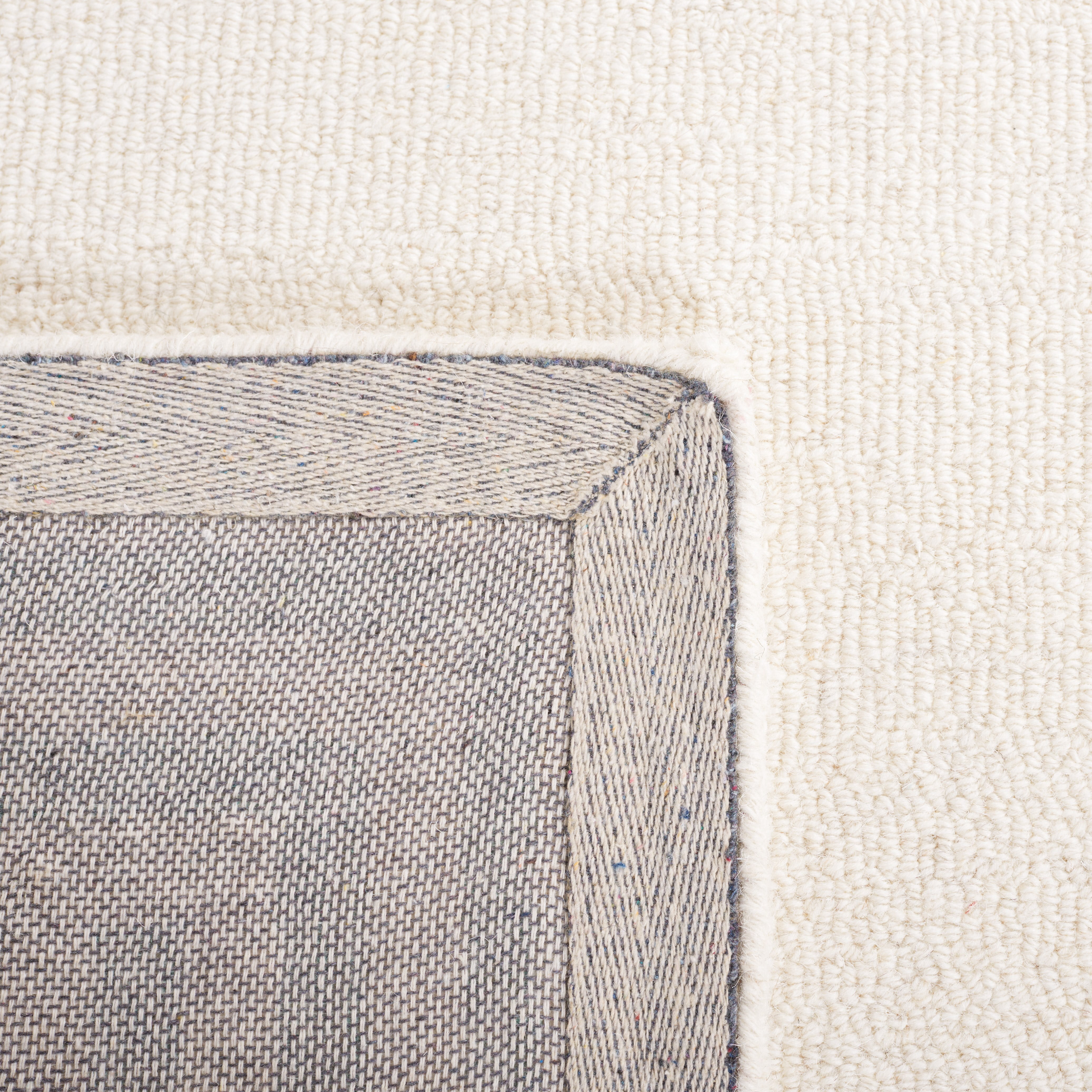 SAFAVIEH Metro Ivonette Bordered Area Rug, Ivory/Green, 6' x 6' Square