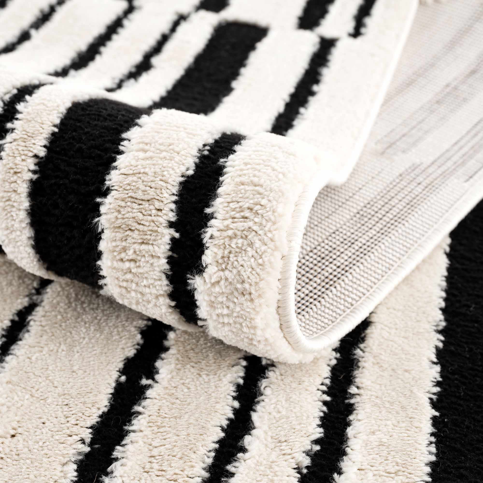 Hauteloom Deren Hallway, Kitchen Bohemian Shag Runner Rug - Soft Shaggy Farmhouse - High Plush Pile - Black, White, Cream, Light Beige, Ivory - 2'7" x 7'3"