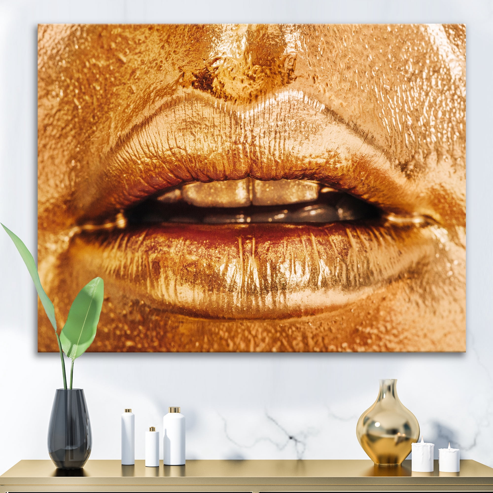 Designart ' Close Up Of Female Lips With Bright Golden Makeup ' Modern Canvas Wall Art Print