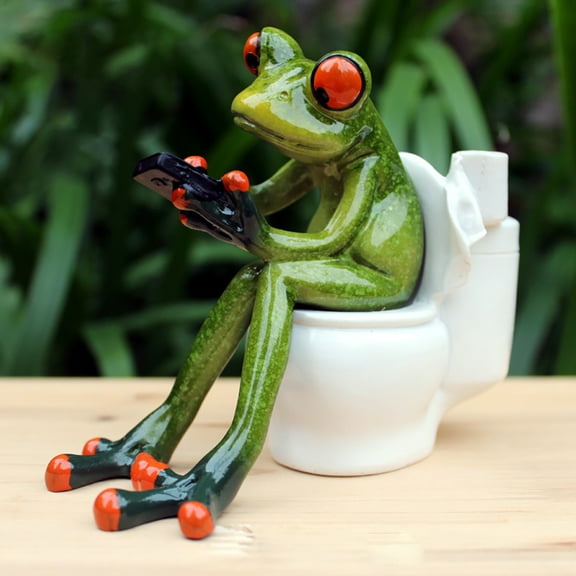 WYZCTTD 1PCS Frog Figurine Decor A Frog Sitting On The Toilet Playing With His Phone Frog Sculpture Statue Creative Craft Resin Great for Desk Bathroom Home Decoration Home Decor,4.3in