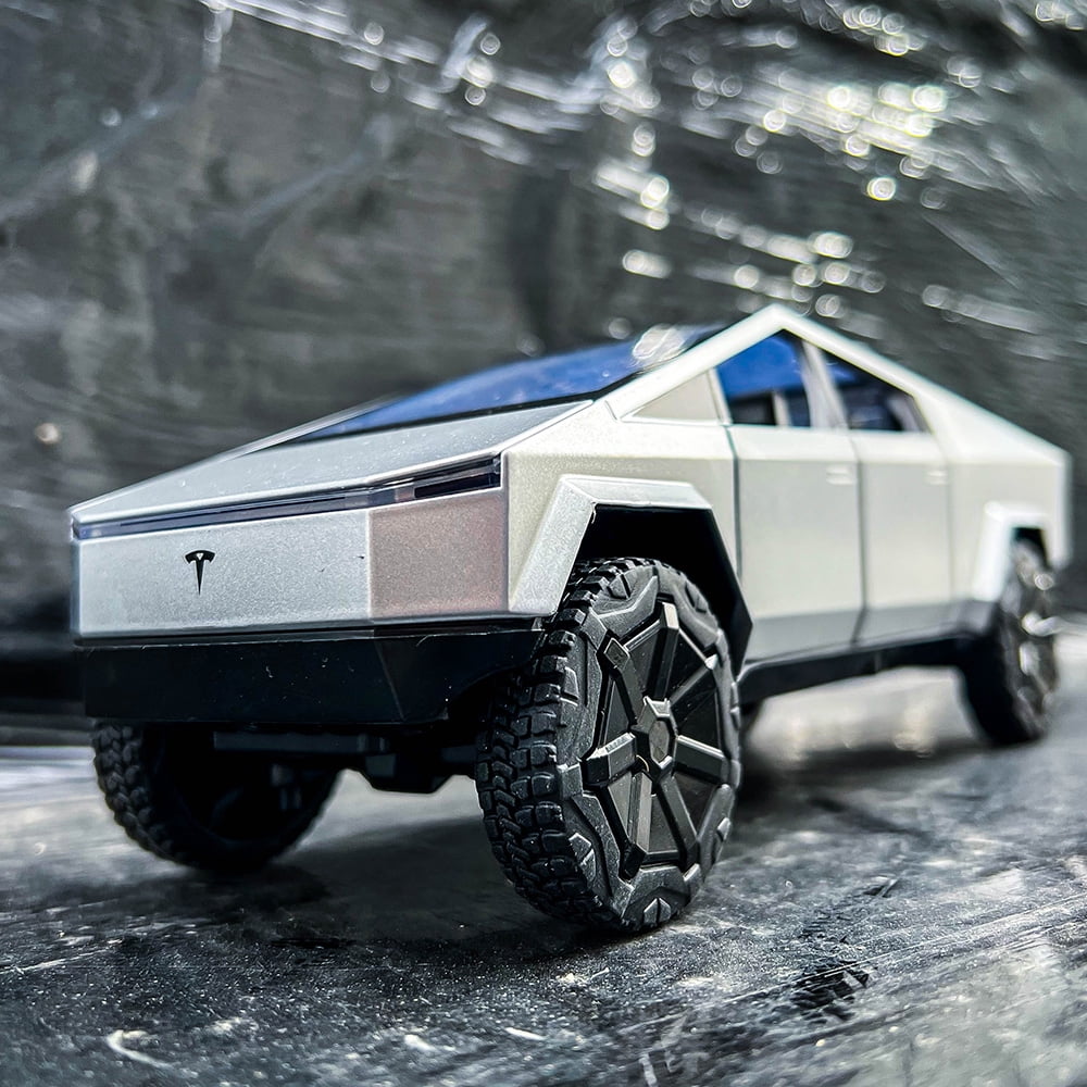 BDTCTK 1/24 Compatible for Cybertruck Electric Pick-Up Truck Model Car, Zinc Alloy Pull Back Toy Car with Sound and Light for Kids Boy Girl(silver)