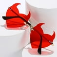 thumbnail image 2 of Gafas de sol sin montura Zulema Creative Heart para mujeres Hombres rojo, 2 of 7