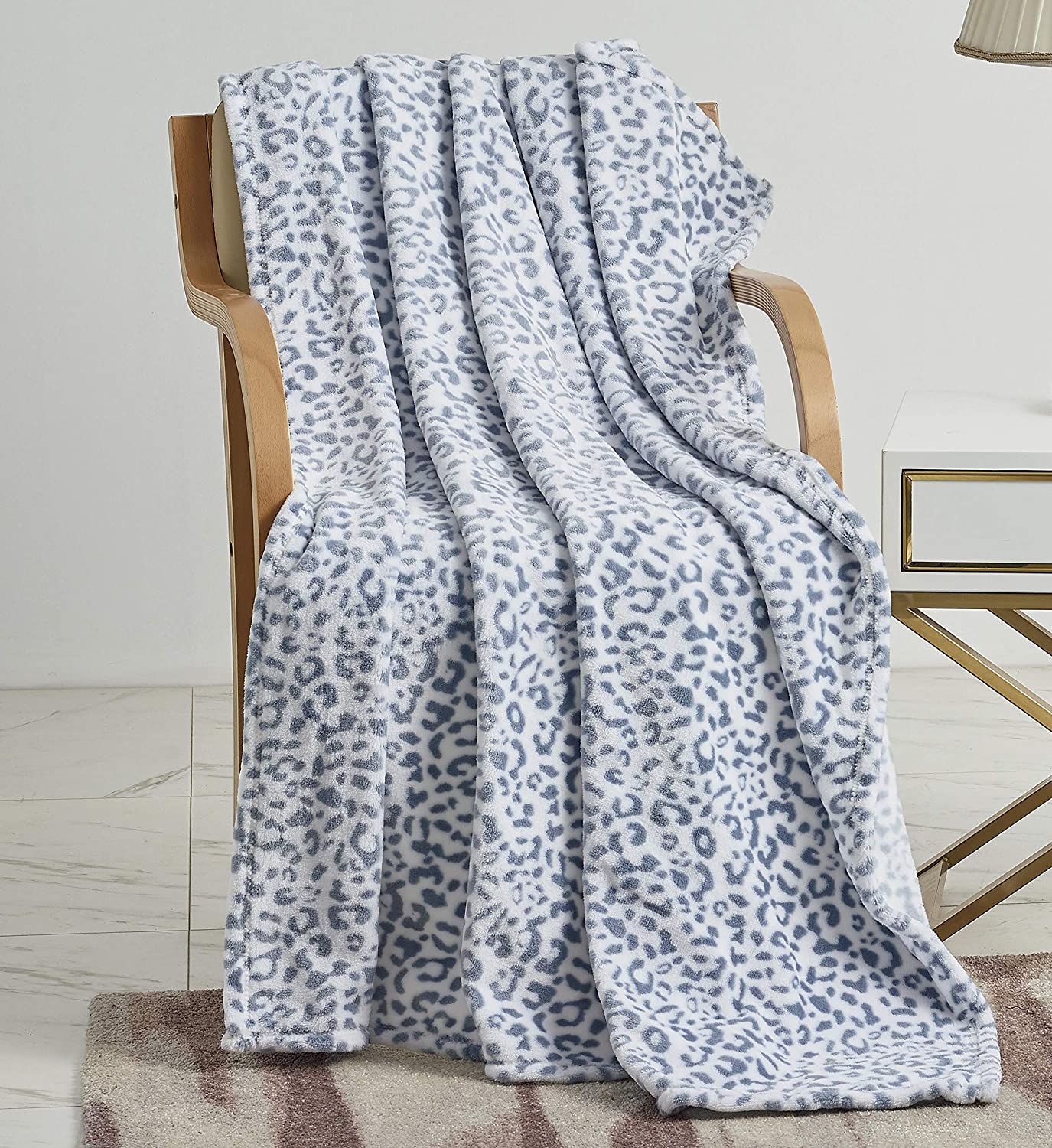 Décor&More Noble House Extra Heavy and Plush Oversized Throw Blanket (50' x 70') - Black&White Leopard