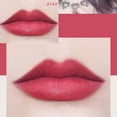 thumbnail image 1 of Labial mate de larga duración, fácil de aplicar y con acabado seco. Disponible en tonos vibrantes como rojo ladrillo, ciruela, tomate podrido y pimienta pequeña. Ideal para un look sofisticado y, 1 of 6