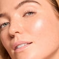 thumbnail image 3 of Iluminador líquido ColourPop Hi-Lite Dewy Sugar Donut, 11 ml, 3 of 9