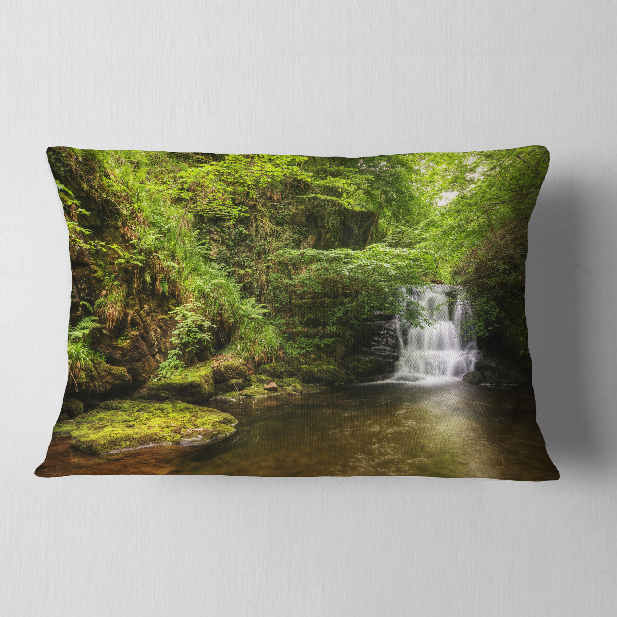 Designart Water Flowing over Rocks - Landscape Photography Throw Pillow - 12x20
