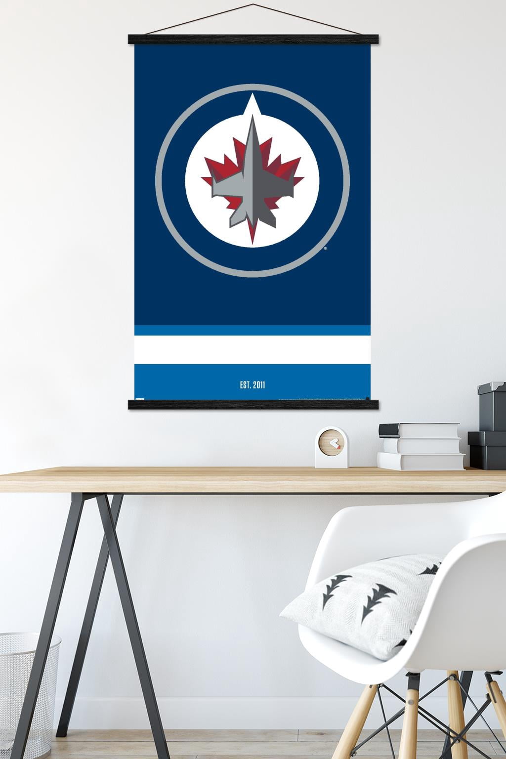 NHL Winnipeg Jets - Logo 21 Wall Poster with Wooden Magnetic Frame, 22.375" x 34"