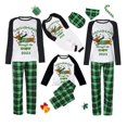thumbnail image 1 of Pijamas familiares navideños a juego, conjunto de pijamas de Dachshund a través de la nieve verde a cuadros, 2023, 1 of 3
