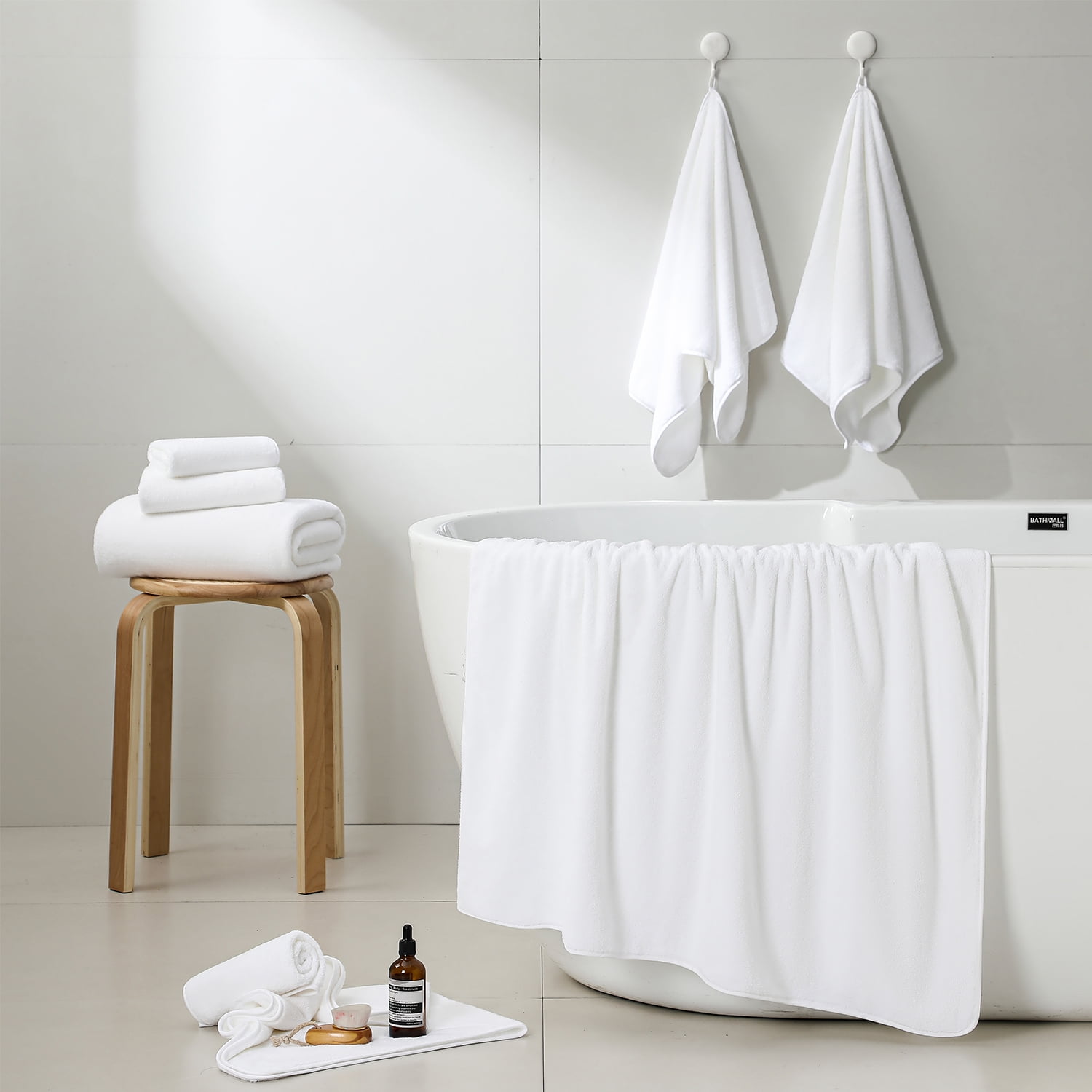 Beartech 8 Piece Bath Towels Set-2 Bath sheet,2 Hand Towel,4 Washcloths,Soft Lightweight Family Towel Highly Absorbent Microfiber Towel Quickly Dry & Less Lint Shower towel for Bathroom-White