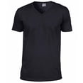 thumbnail image 1 of Gildan T-Shirt à Manches Courtes à Col en V Style Doux pour Hommes, 1 of 5