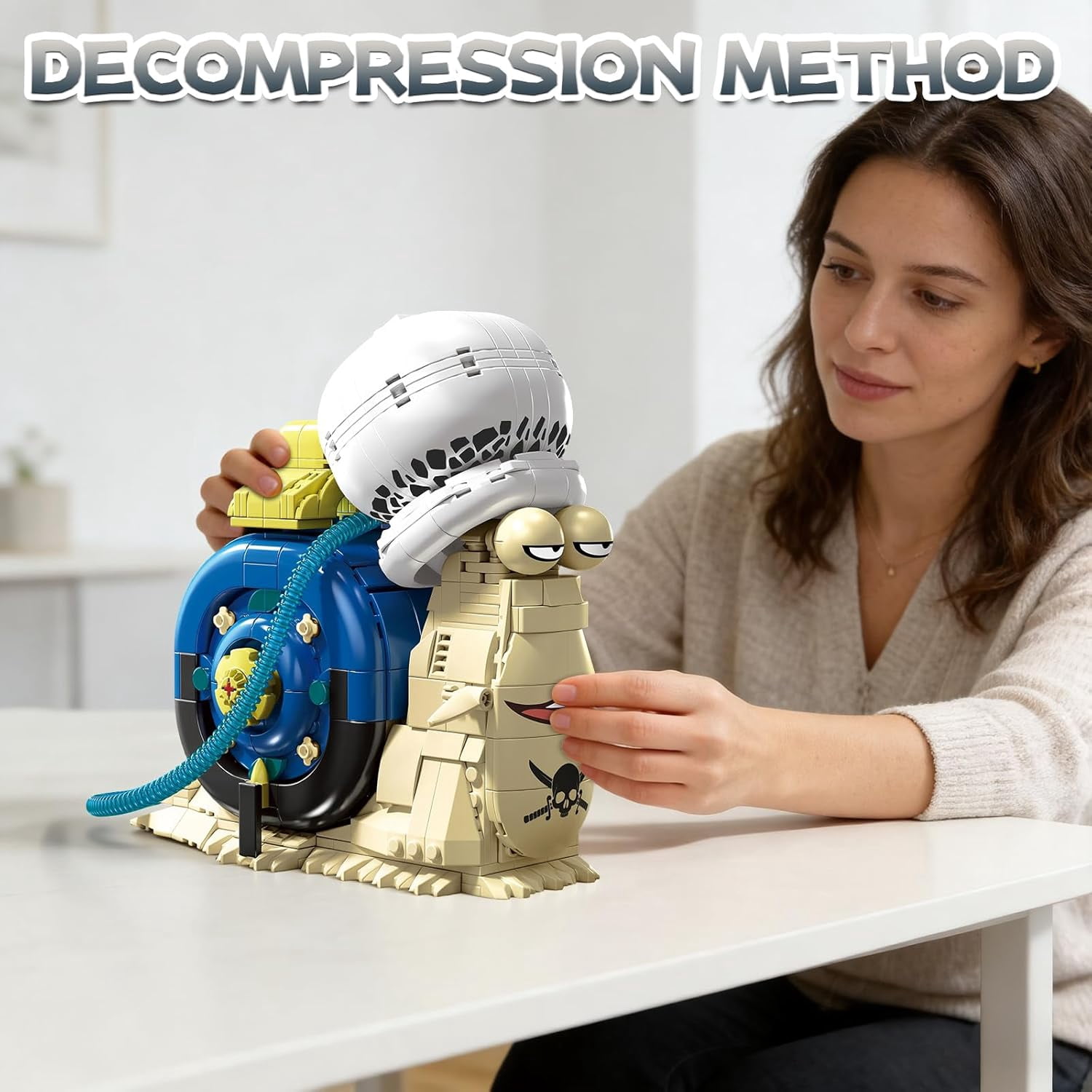Anime Snail Phone Bug Building Kit 701 PCS Pirate Transponder Snail Model with Spotted Hat & Blue Shell Creative Cartoon Animal Figure Construction Toy