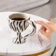 thumbnail image 5 of Bandeja de almacenamiento decorativa con diseño de leopardo y cebra, hecha a mano, pintada a mano. Taza del cáliz, 5 of 8