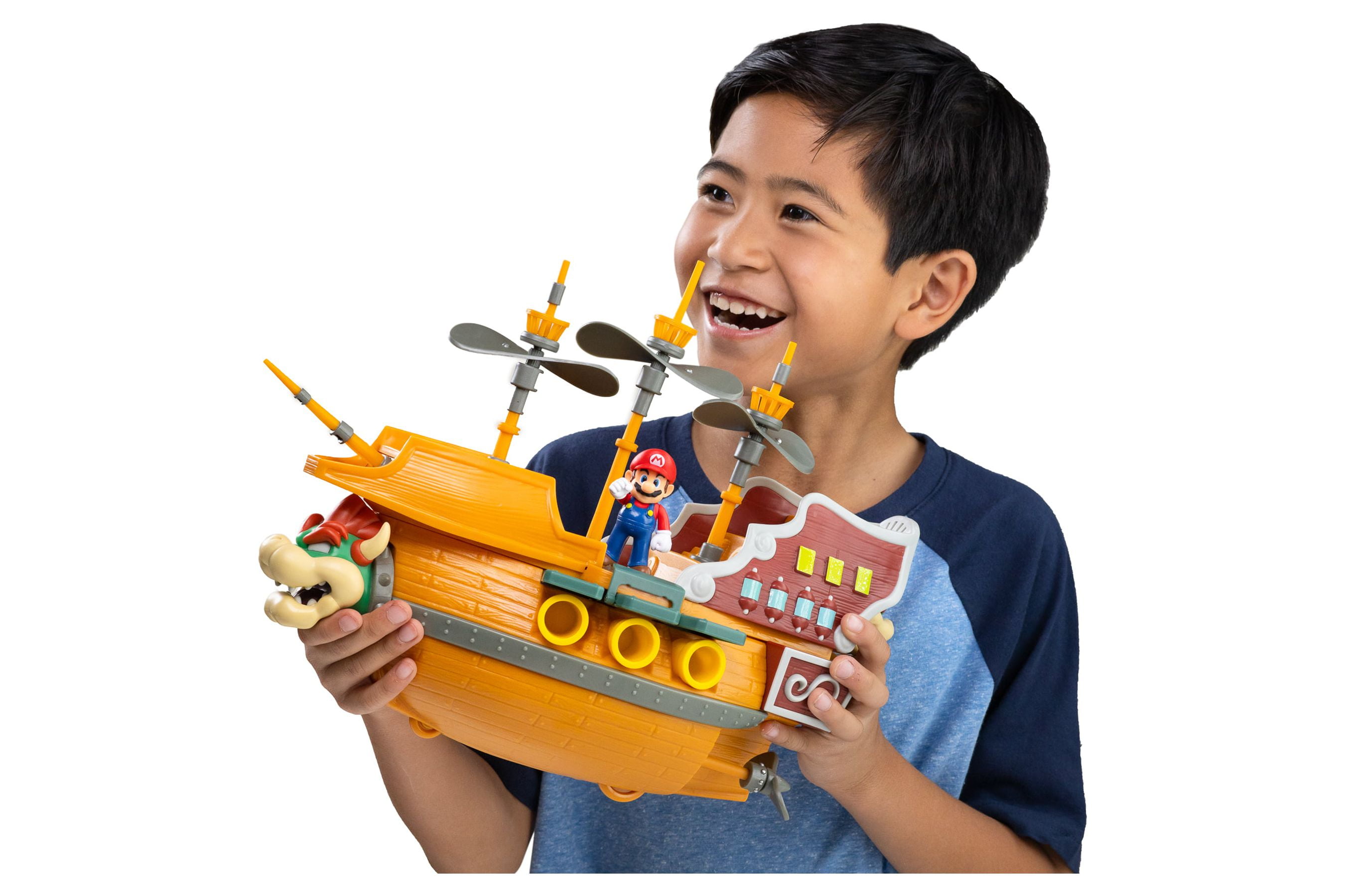 Super Mario Deluxe Bowser's Air Ship Playset with Mario Action Figure –  Authentic In-Game Sounds & Spinning Propellers Medium