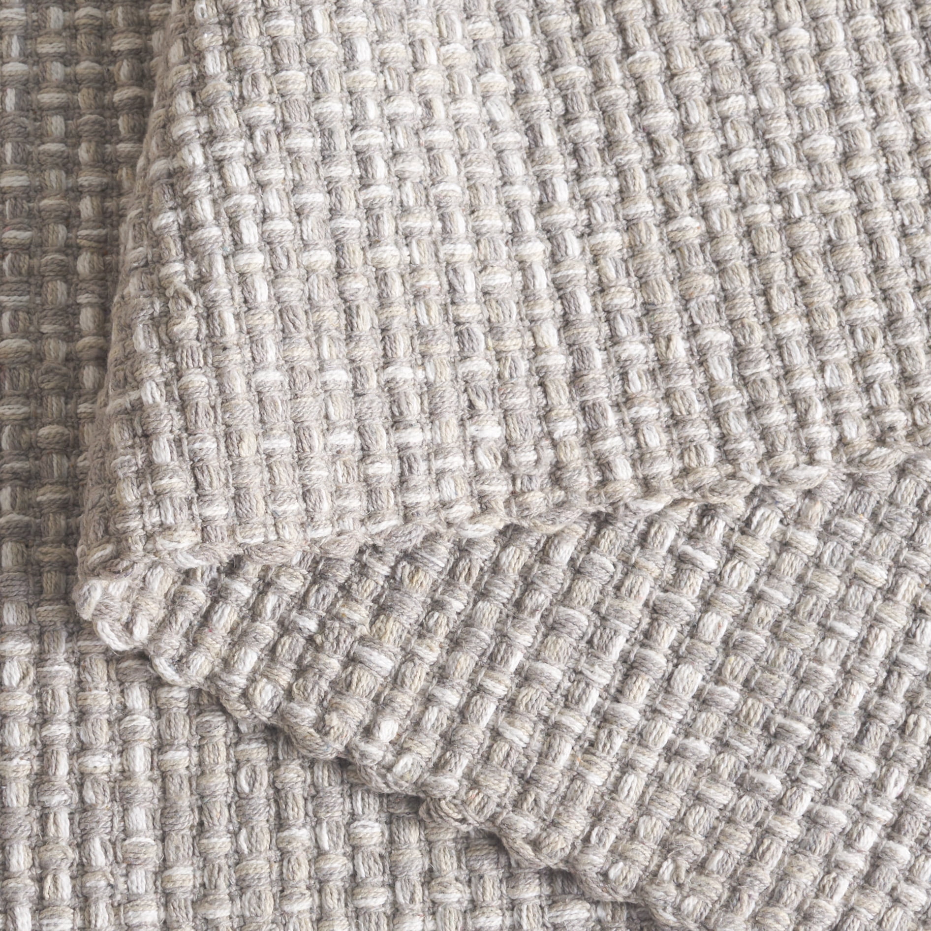 SAFAVIEH Montauk Ombre Solid Runner Rug, Light Grey, 2'3" x 9'