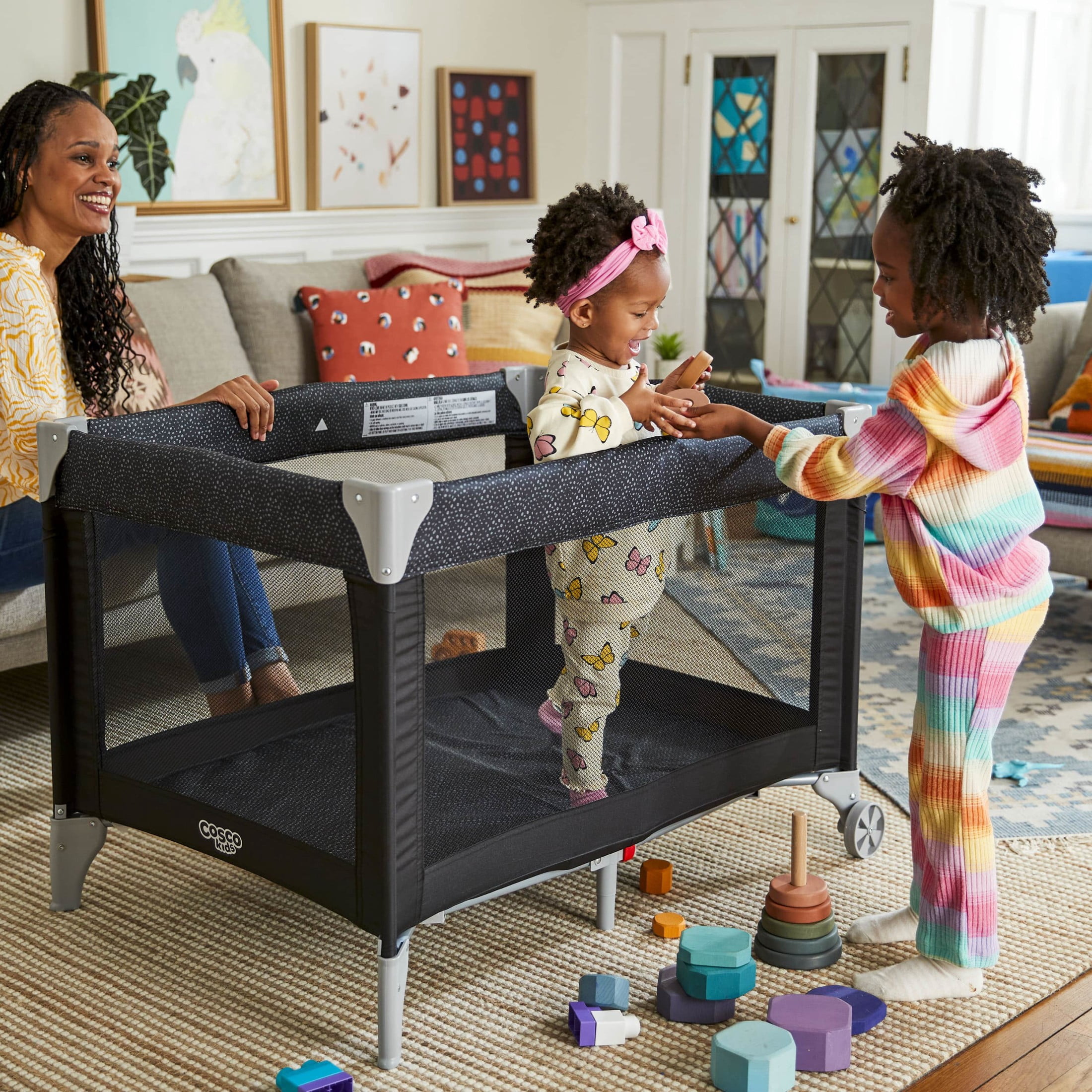 Cosco Kids™ Large Baby Playpen, Funsport Portable Baby Play Yard, Noir Dot
