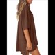 thumbnail image 3 of Traje Casual de Dos Piezas para Mujer, Camisa Holgada de Verano, Pantalones Cortos de Ciclismo, Ropa de Viaje para el Aeropuerto. Color Café XXL, 3 of 7