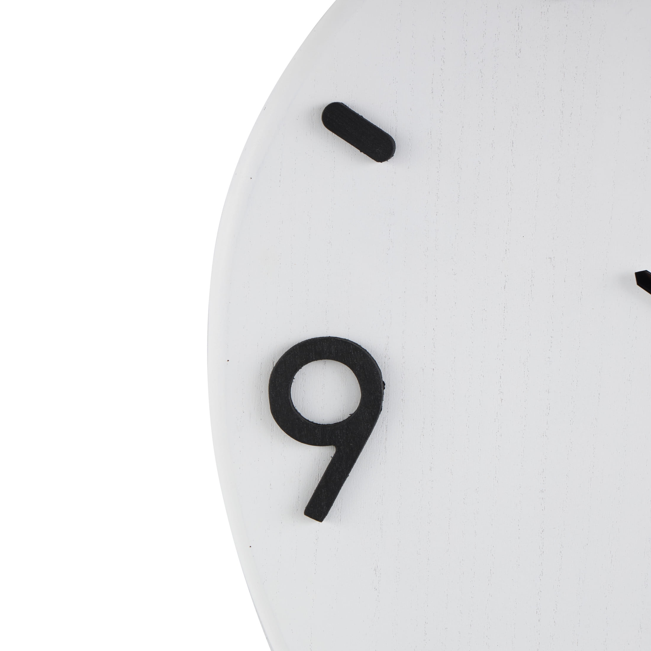 DecMode 24" White Wood Round Wall Clock with Black Hands and Numbers