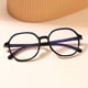 thumbnail image 5 of Gafas de presbicia con montura grande y protección contra la luz azul de moda para hombres y mujeres de mediana edad y mayores, 5 of 5