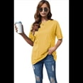 thumbnail image 2 of Camiseta Básica de Corta con Cuello en V, Amarilla, L, 2 of 5