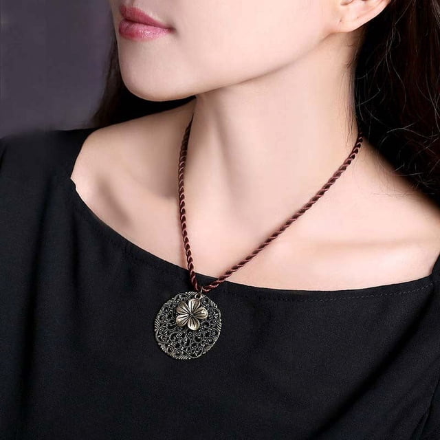 Cadena de suéter de cuerda de cuero vintage de aleación de madera colgante de prenda de cáñamo de algodón collar largo para mujer