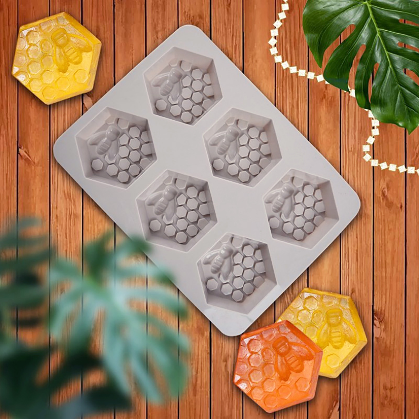 Cake Molds for Kids, Silicone Honey Comb Bees Soap Mold Cake