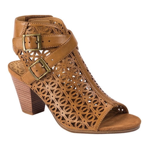 bare traps ivella block heel booties