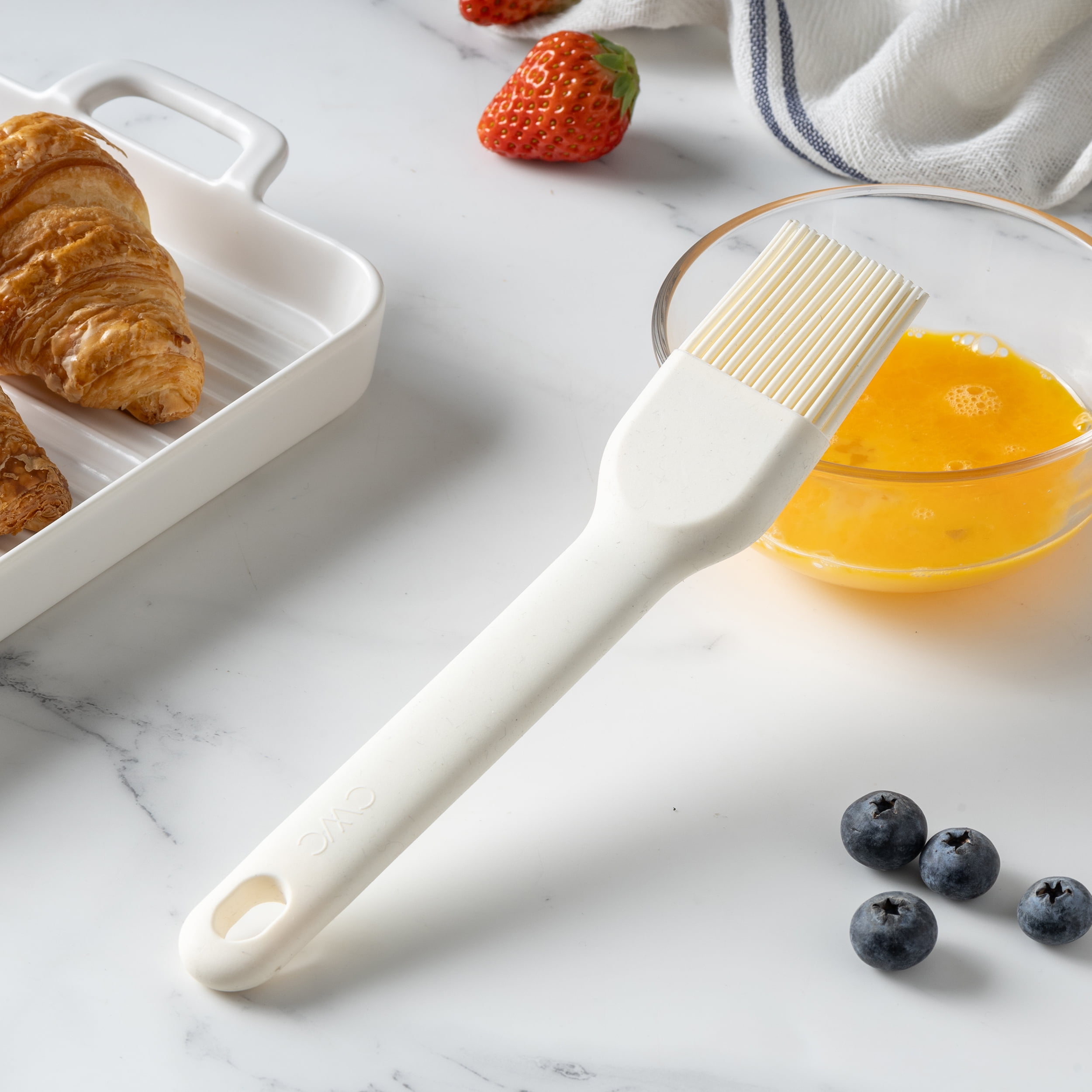 Cook with Color Heat-Resistant Silicone Brush – Cream